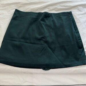 Abercrombie & Fitch Forest Green Mini Skort
